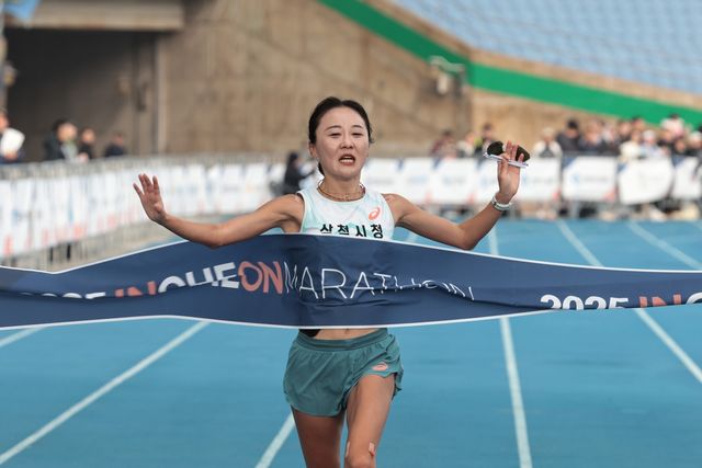 2025 인천국제마라톤 국내 여자부 1위 이수민