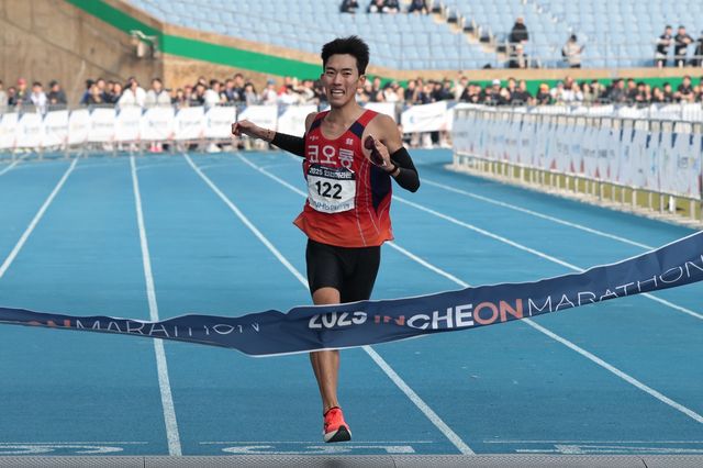 2025 인천국제마라톤 국내 남자부 1위 박민호