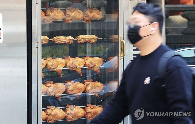 K치킨, 올해 세계인 입맛 사로잡아…김치·비빔밥도 인기 - 1