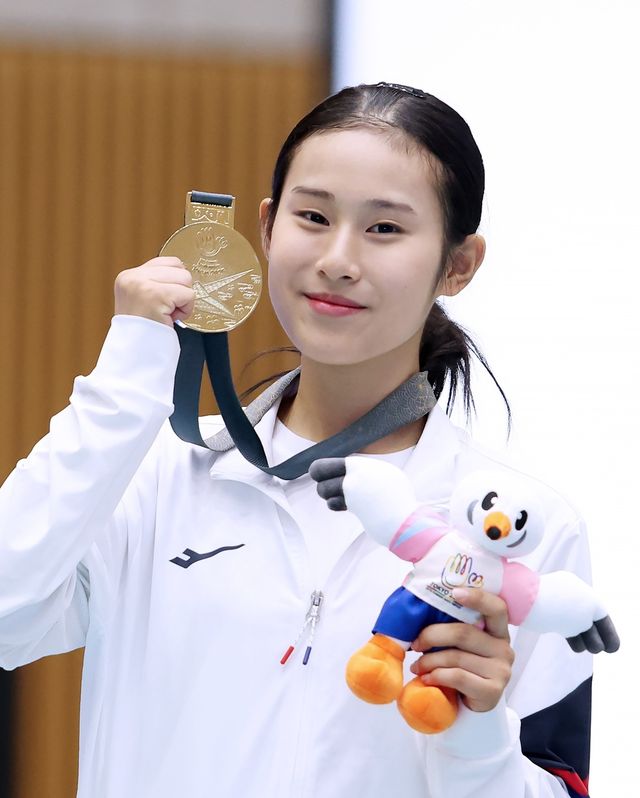 정혜근, 2025 도쿄 데플림픽 태권도 여자 품새 금메달