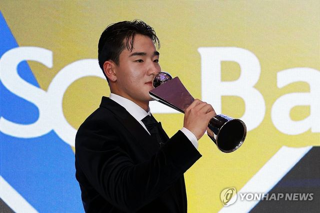 2025 KBO 신인상 수상자 안현민