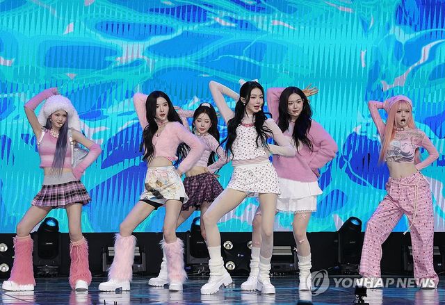 신곡 선보이는 트리플에스 선 디멘션