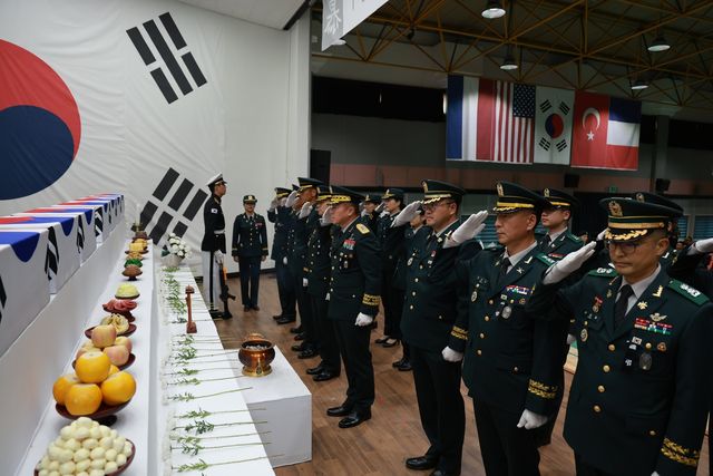 36사단 백호강당에서 열린 6·25전쟁 전사자 합동영결식