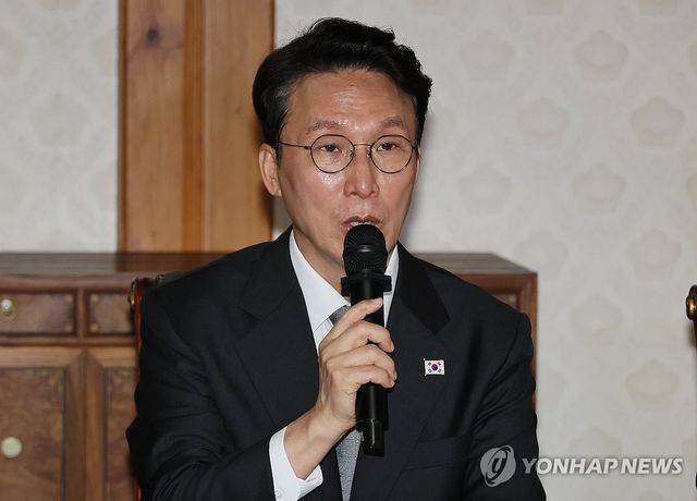 모두 발언하는 김민석 국무총리