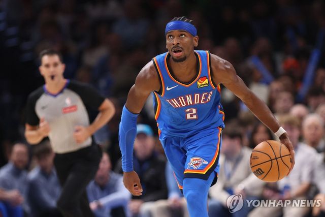 드리블하는 길저스알렉산더