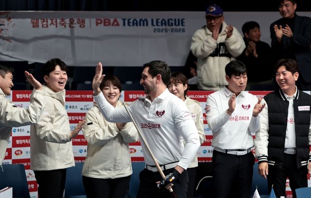 하나카드 꺾고 단독 1위로 올라선 크라운해태