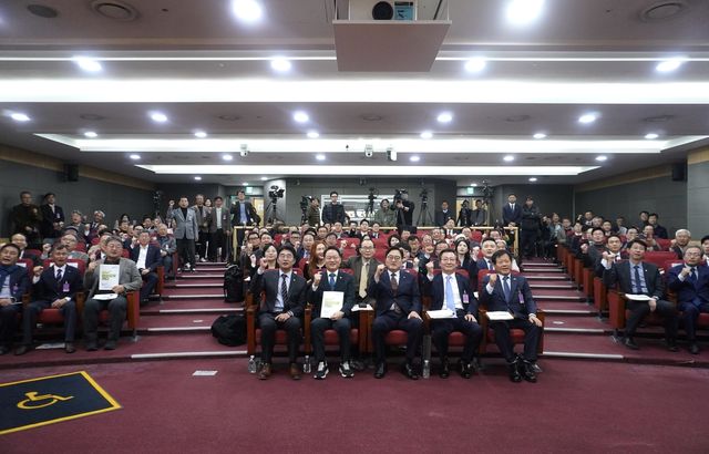 남북 유소년축구 원산대회 재개 정책토론회