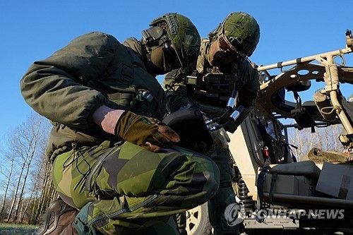 군사 훈련을 하는 스웨덴 육군