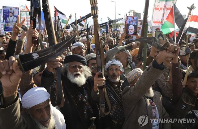 지난달 17일(현지시간) 예멘 수도 사나에서 열린 후티 반군 지지 시위