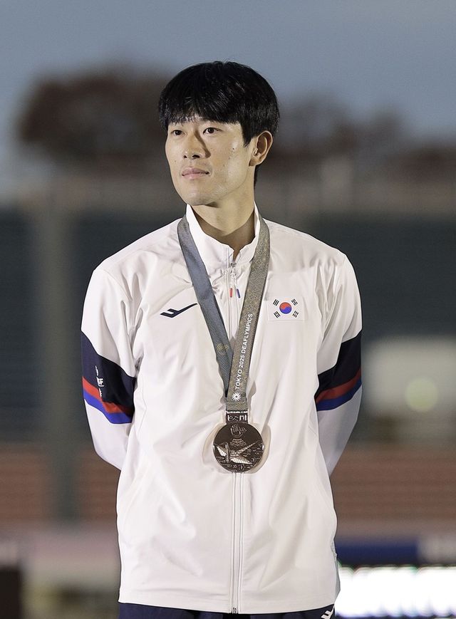 도쿄 데플림픽 육상 남자 멀리뛰기에서 3위에오른 정승윤