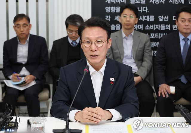 김민석 국무총리, 기아 오토랜드 광주공장 방문