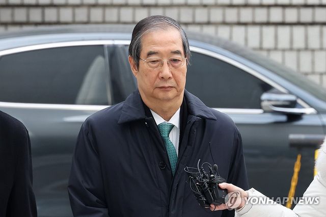 1심 결심 공판 출석한 한덕수 전 총리