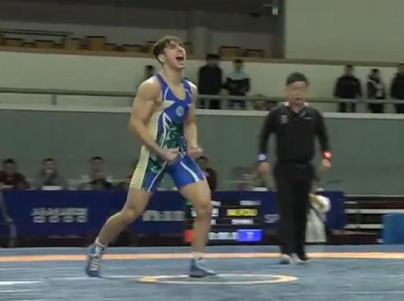 기뻐하는 모아이즈