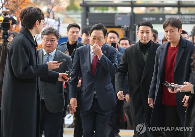 특검 출석하는 김선교 의원