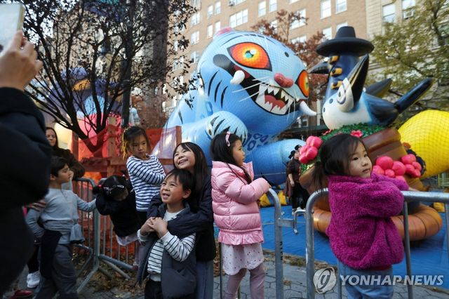 '케이팝 데몬 헌터스' 더피 캐릭터 풍선