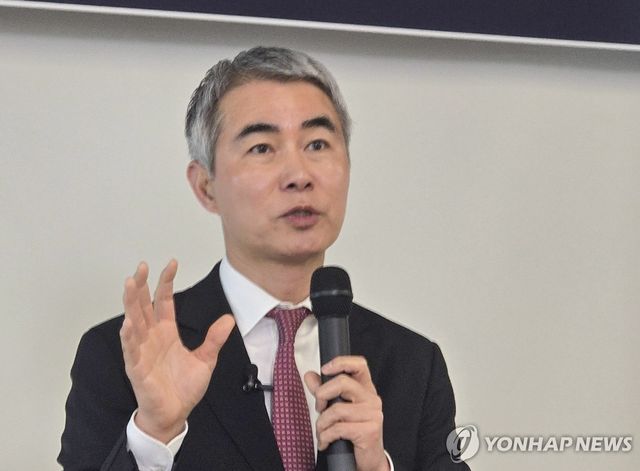 주총 후 간담회하는 장현국 넥써쓰 대표