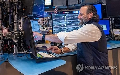 뉴욕증권거래소의 트레이더