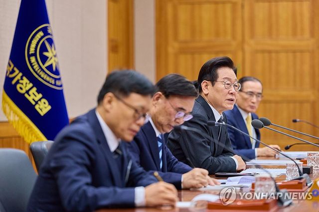 이재명 대통령, 국가정보원 방문