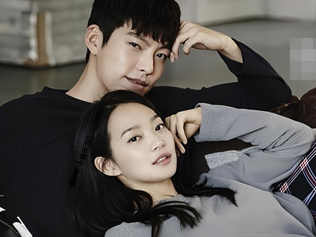 배우 김우빈·신민아(오른쪽)