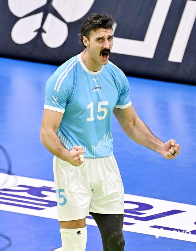 포효하는 대한항공 러셀