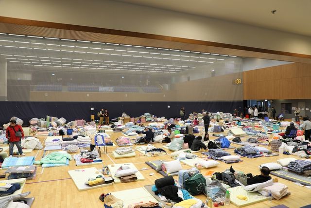 홍콩 퉁 청 거리 시민회관 강당에 마련된 임시대피소