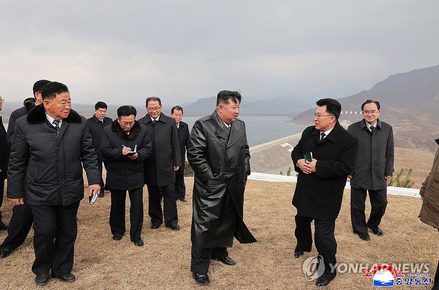 이달 강원도 회양군민발전소 준공식 참석한 김정은