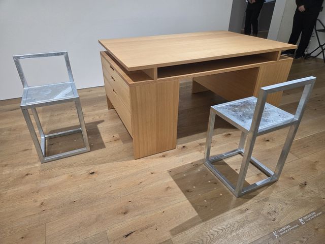 '라이브러리 데스크 79'