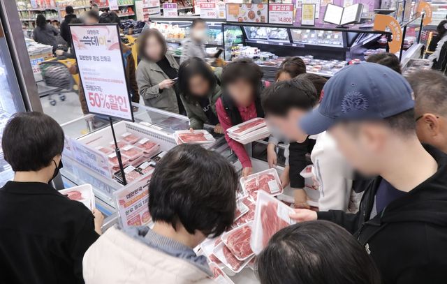 이마트 한우 50% 할인에 오픈런
