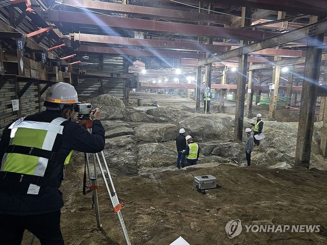 대규모 암반 발견된 광주 지하철 공사현장
