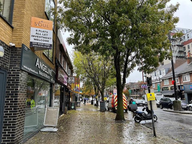 영국 런던 뉴몰든 한인타운. 탈북민도 다수 거주한다.