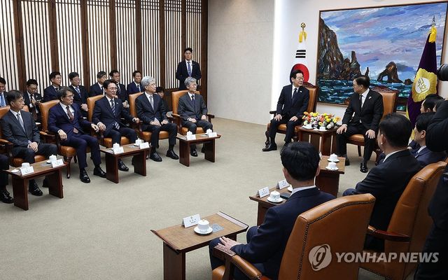 이재명 대통령, 우원식 국회의장과 환담