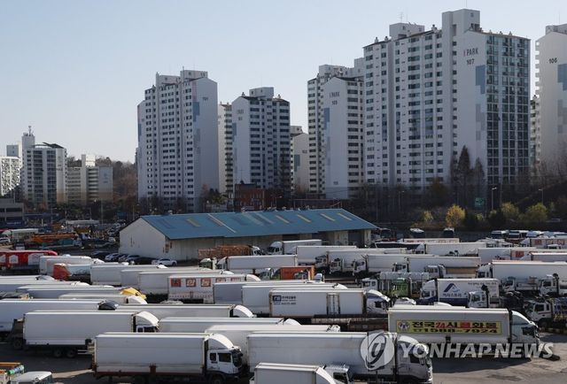 서울 신정동 서부트럭터미널