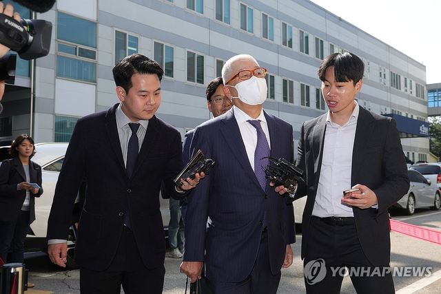 '중처법 1호 사고' 삼표 정도원 회장 법정 출석