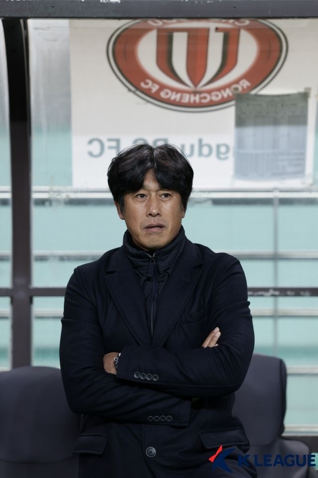 서정원 청두 감독.