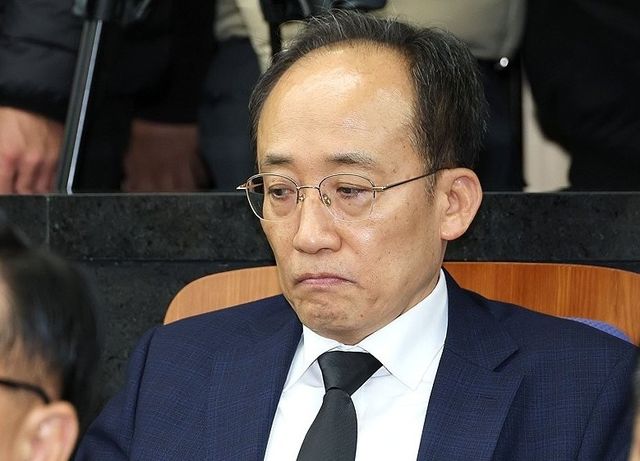 의원총회 참석한 추경호 의원