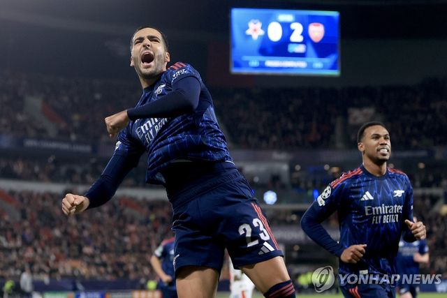 골 세리머니 하는 아스널의 미켈 메리노.