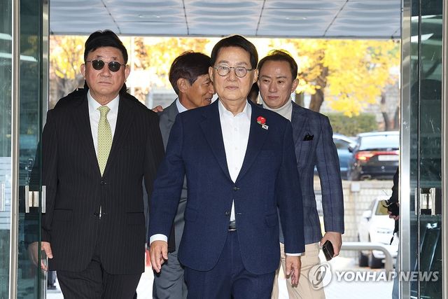 박지원·서훈·서욱 등 文정부 안보라인, '서해 피격사건' 결심공판 출석