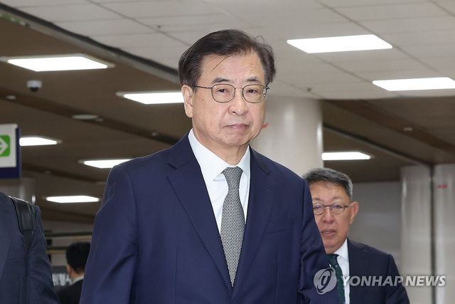'서해 피격사건' 서훈 전 청와대 국가안보실장, 결심공판 출석