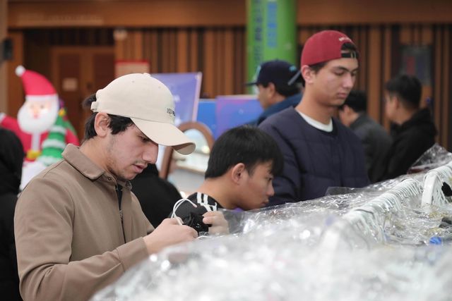 춘천시 외국인 겨울의류 나눔행사