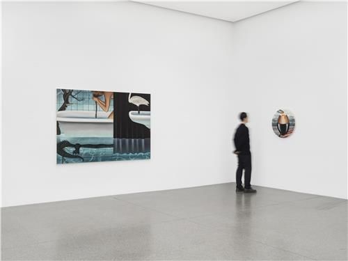 줄리 커티스 개인전 '깃털로 만든 여인' 전시 전경