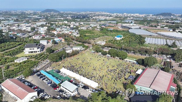 '꼬닥꼬닥 걸어요'…제주올레걷기축제 개막