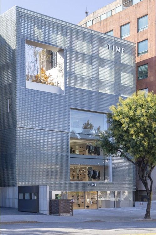 한섬 타임, 청담에 첫 플래그십매장