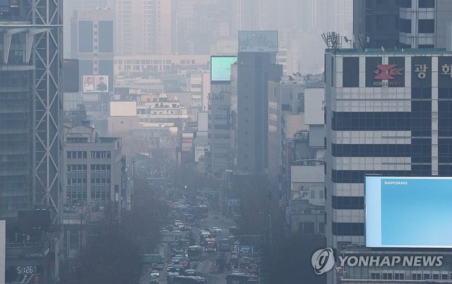 전국 흐리고 미세먼지 '나쁨'