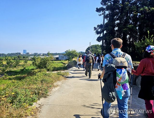 2025 제주올레 걷기 축제 외국인 참가자