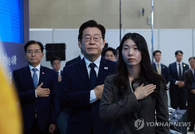 이재명 대통령, 과학기술인 간담회 참석