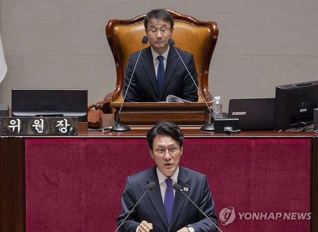 2026년도 정부 예산안 심의 위해 인사말 하는 김민석 국무총리