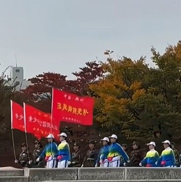 여의도 한강공원 중국인 군복 단체 행진