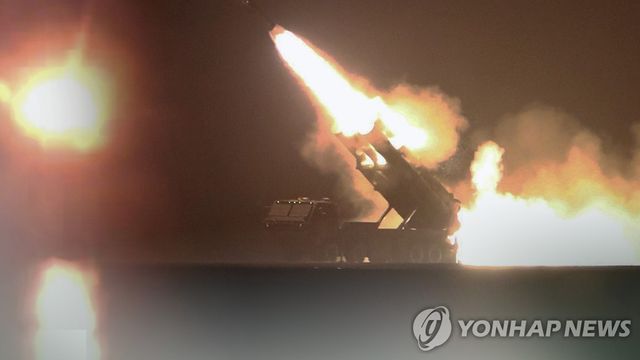 북한 "어제 순항미사일 4발 발사…핵무력 임전태세 과시" (CG)