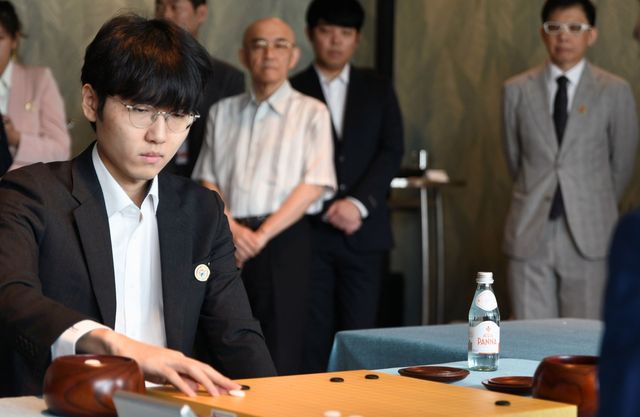 삼성화재배에서 메이저 10번째 우승과 상금 100억원에 도전하는 신진서