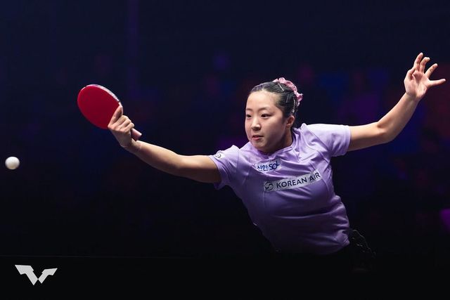 WTT 챔피언스 경기에 나선 신유빈의 경기 장면